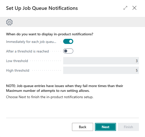 The wizard step setting notification timing, immediately or after a low and high threshold